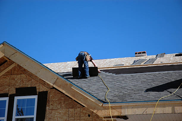 Best Storm Damage Roof Repair  in Smithville, TX